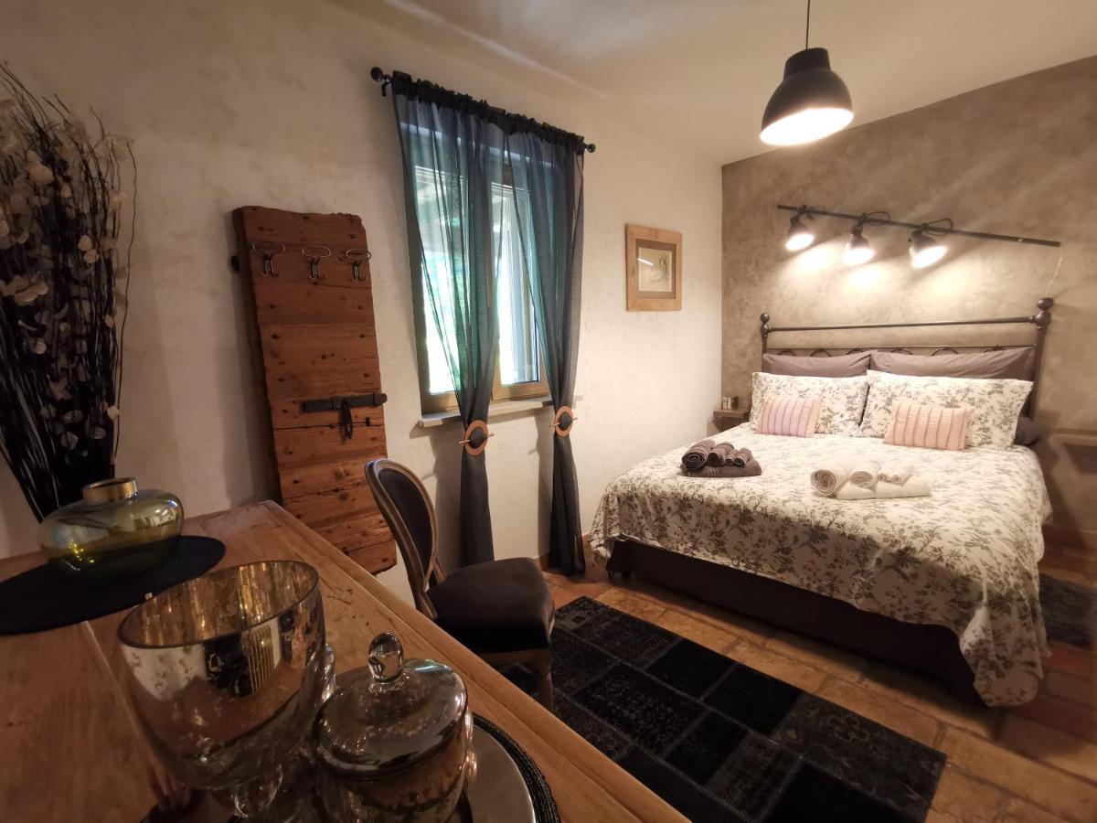 Bed & Breakfast Sentiero 54 Cantiano Exterior photo