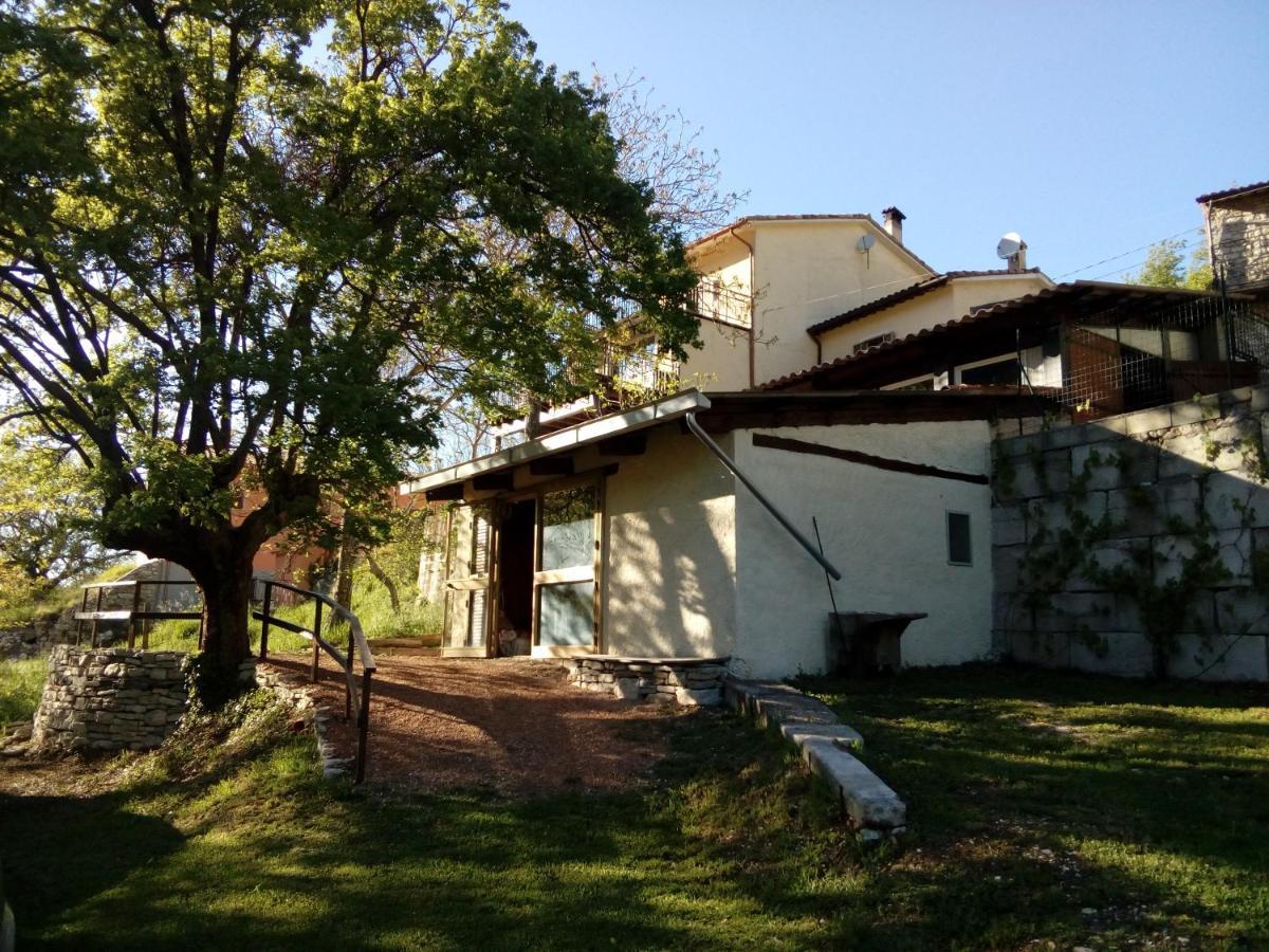 Bed & Breakfast Sentiero 54 Cantiano Exterior photo